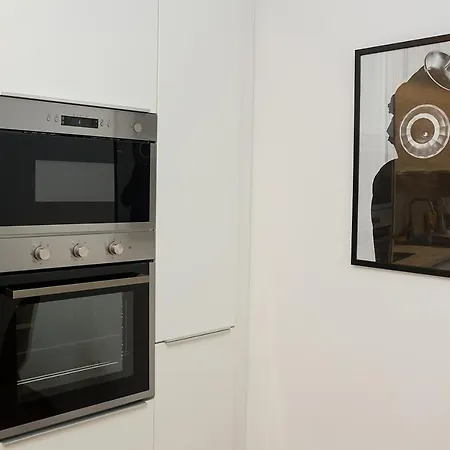 Stylish Retreat High-end Flat Downtown By Flat Mаnager Daire