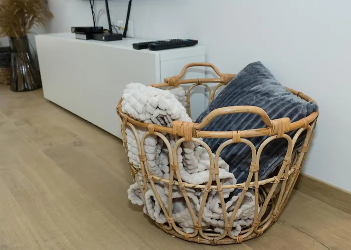 Stylish Retreat High-end Flat Downtown By Flat Mаnager Варна