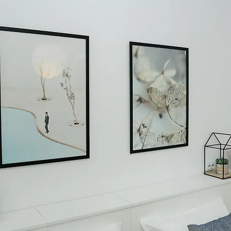 Stylish Retreat High-end Flat Downtown By Flat Mаnager * فارنا